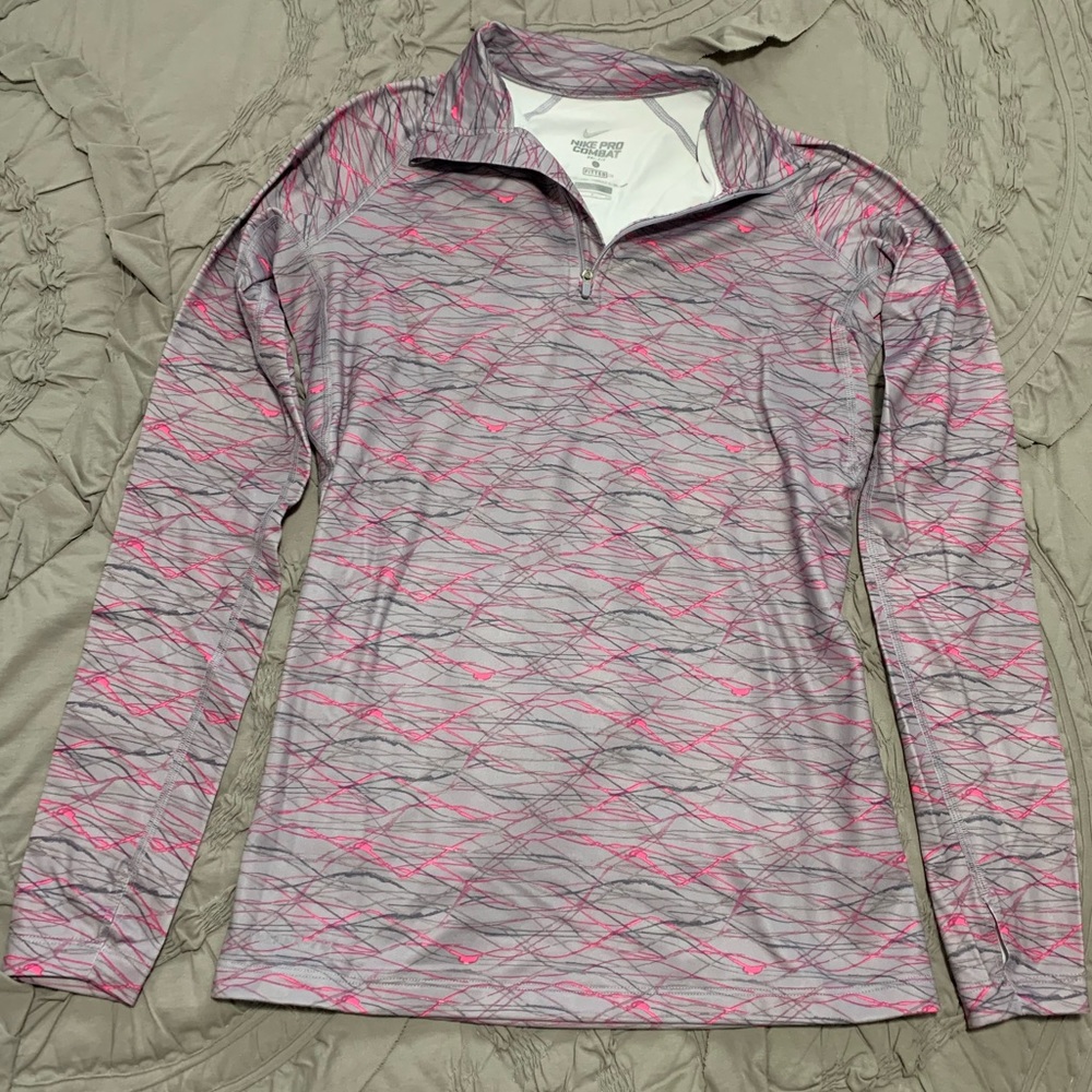 Nike gray/pink Dri-Fit fitted quarter zip pullover size Small.